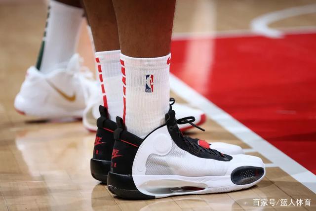 2026上海乒乓球嘉年华开幕 乒乓名将点赞全民观赛参赛新体验